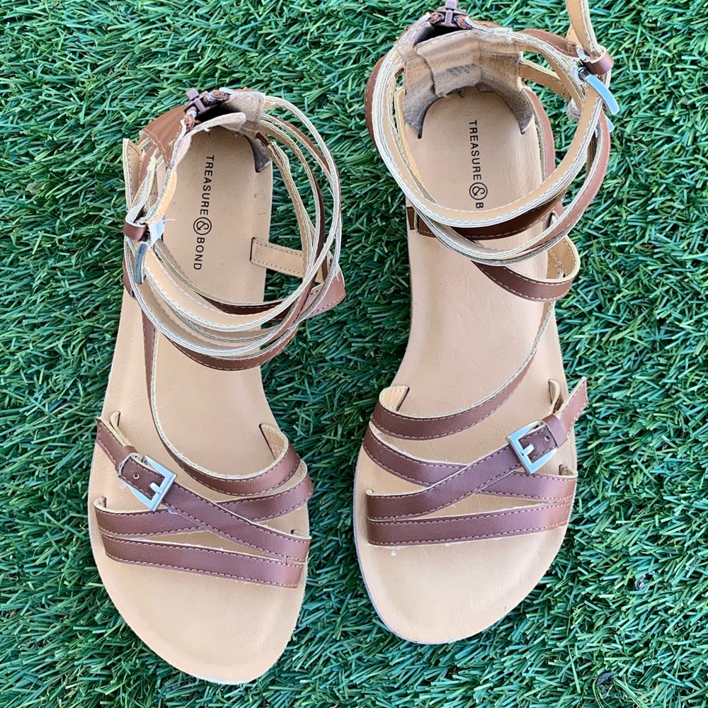 Treasure & Bond Women’s Brown Sandals